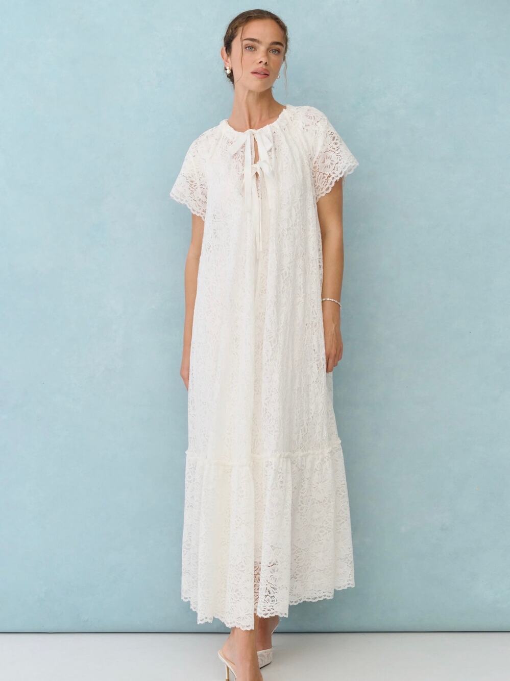 Few moda little white looks Caroline duster white lace $322 sz 4